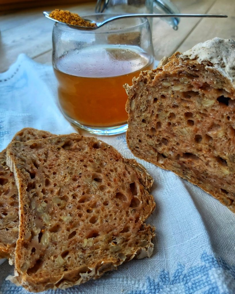 Hagebutten Brot Detail
